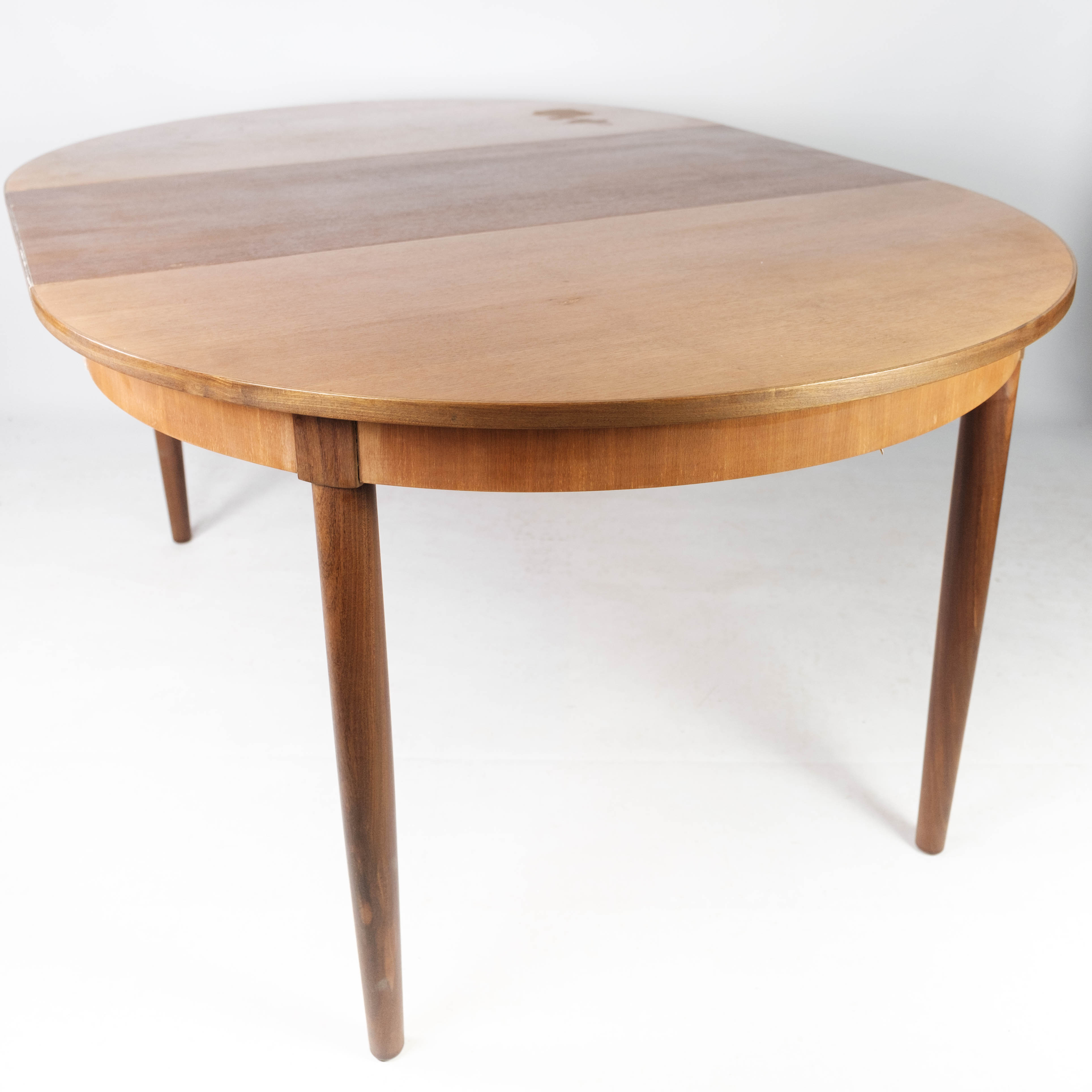 Table à manger en teck avec extensions, de design danois des années 1960.