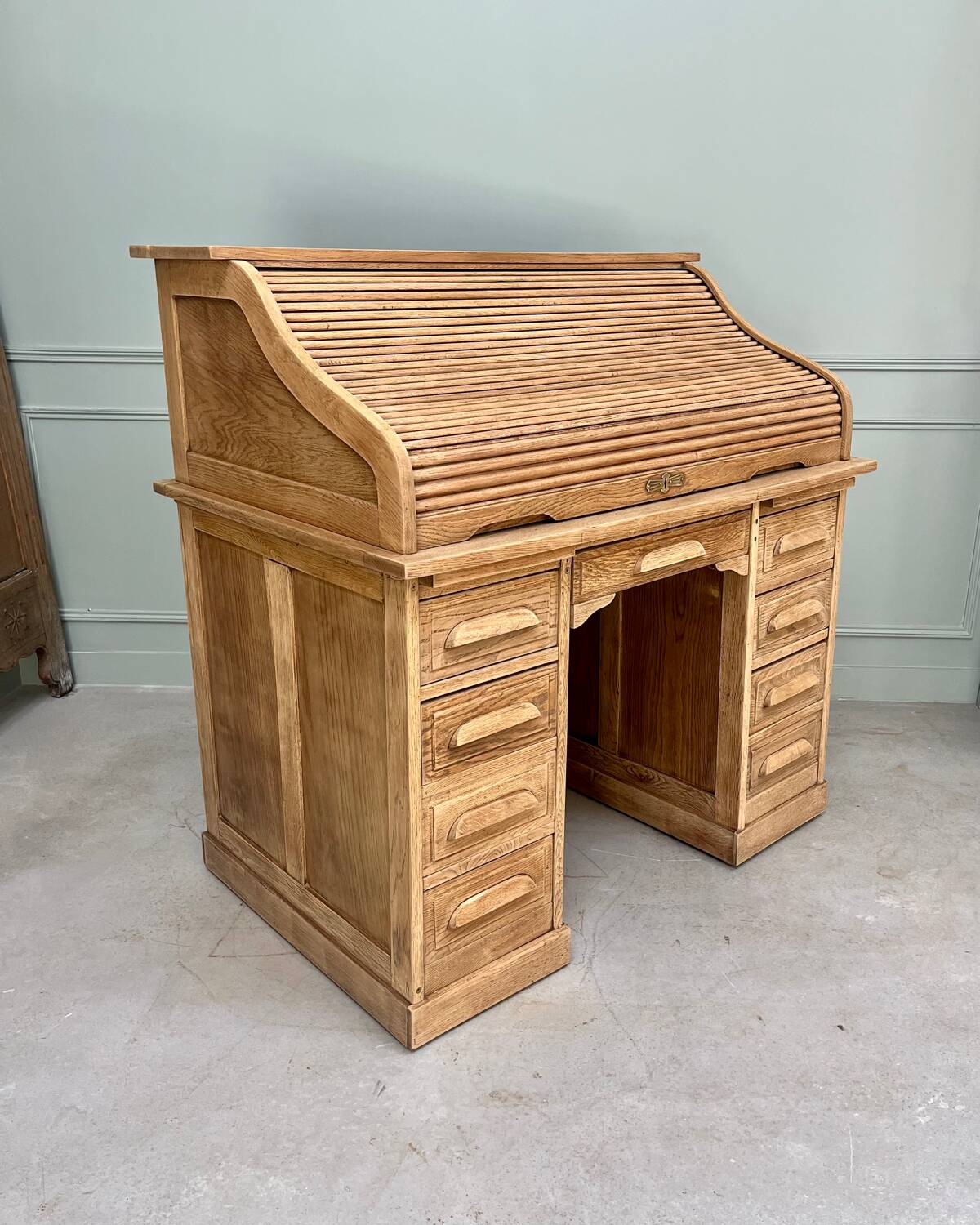 Bureau américain à rideau / Comptoir