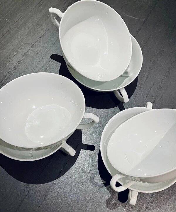 Set of 6 consommé bowls Porcelain