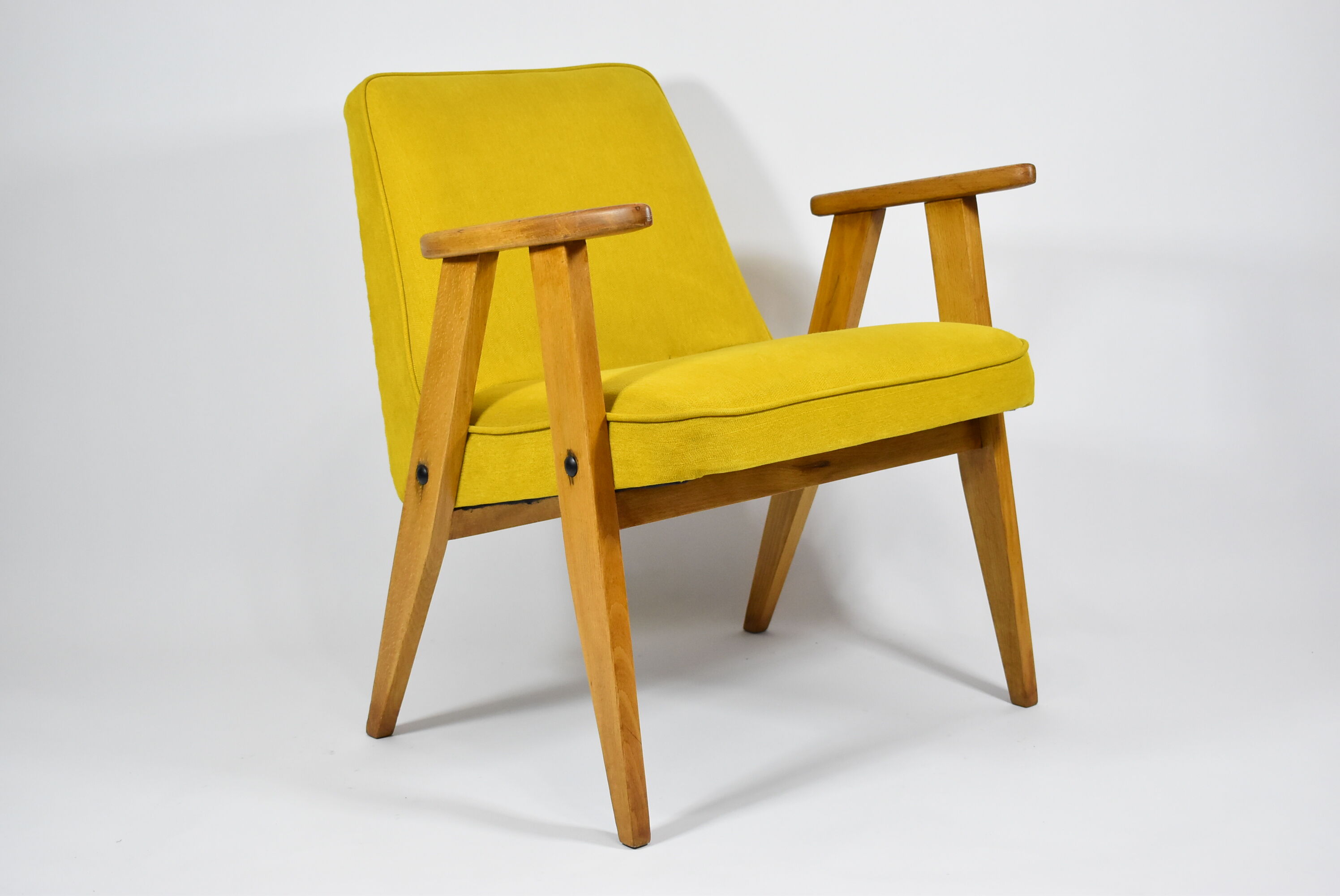 Armchair 366 model, 1960s, renovation, J. Chierowski