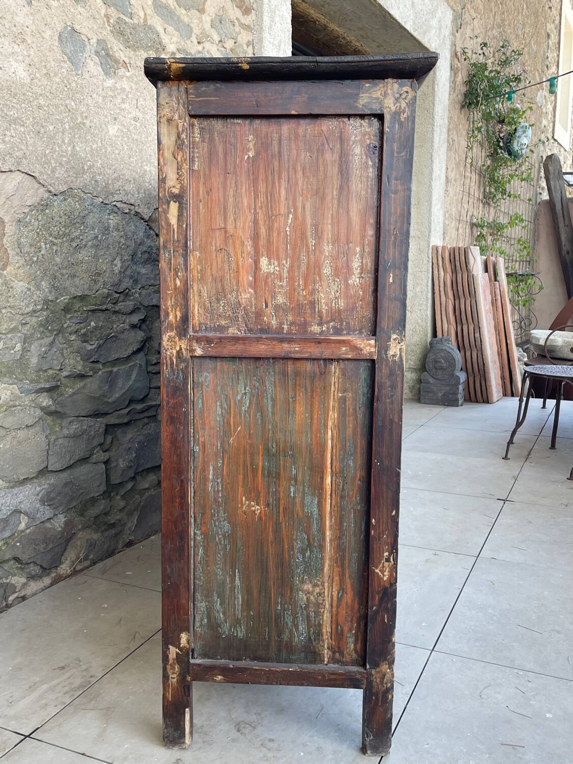 Late 19th century Tibetan furniture