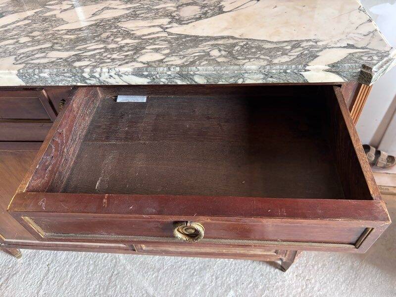 Buffet style Louis XVI