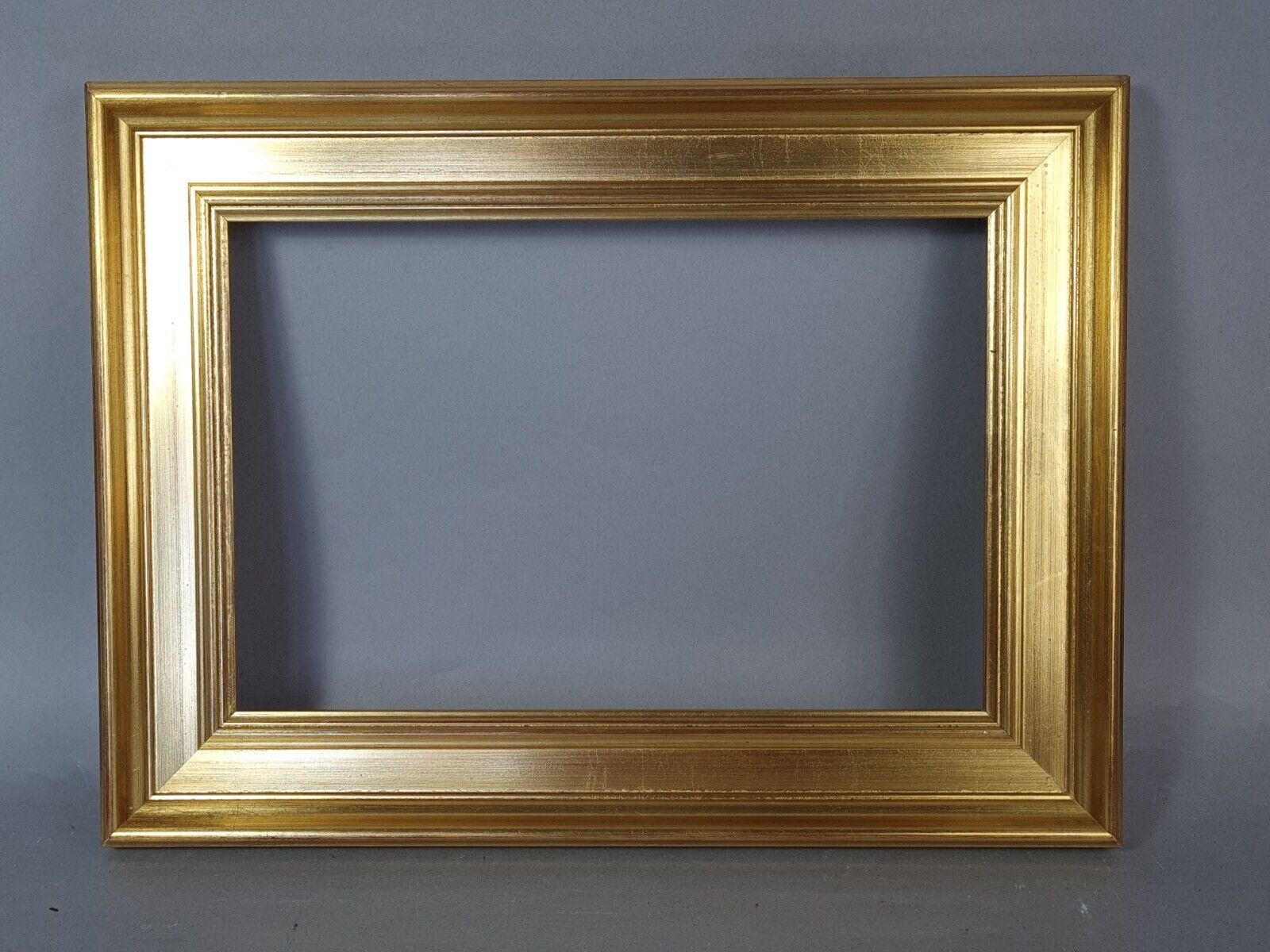 Frame hollow edges gilded wood gold leaf 39x29 cm, foliage 30x20 cm SB