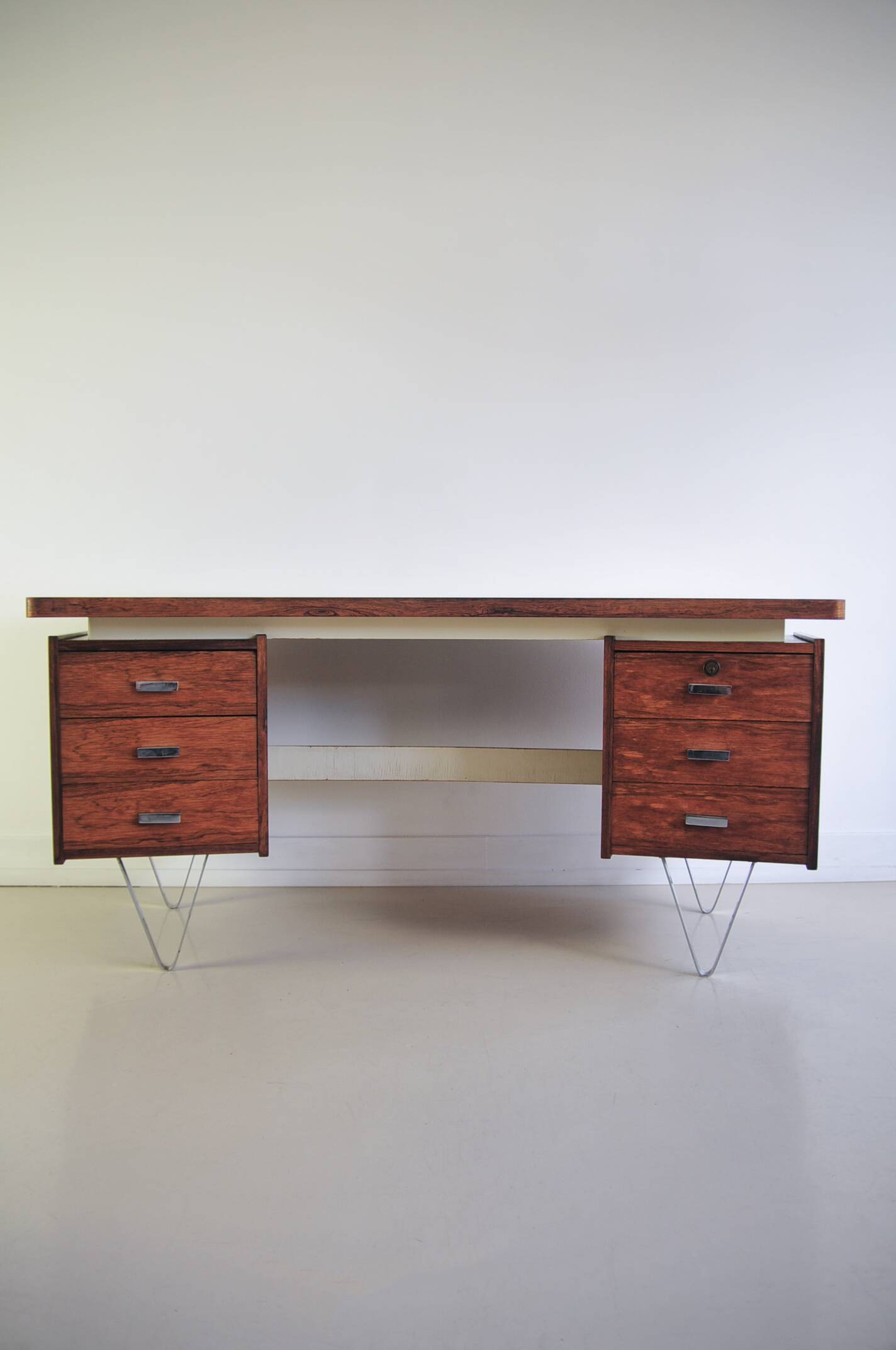vintage boomerang desk Pastoe