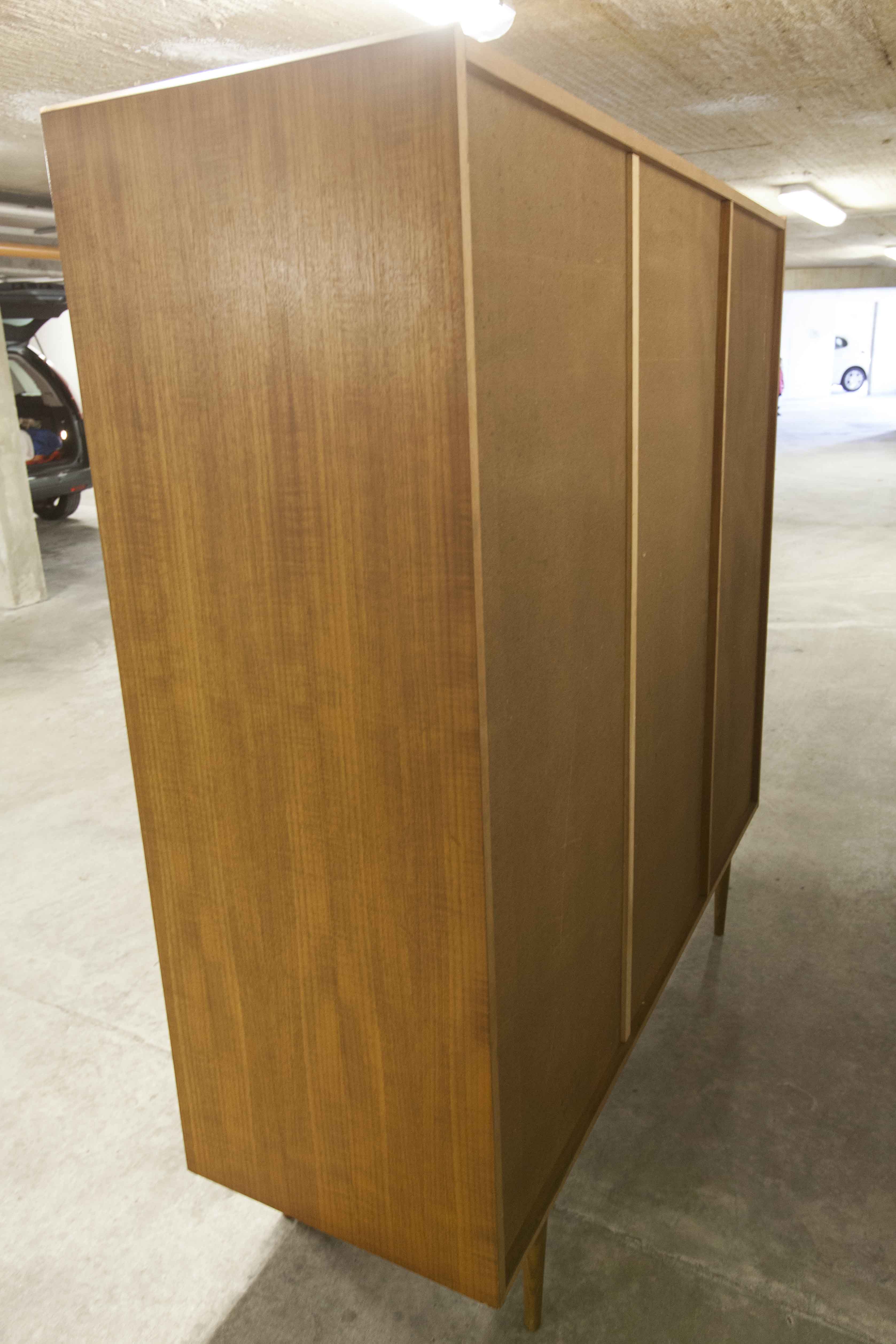 Armoire teck des années 60 Simat Meubles