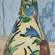 Bouteille en céramique siliceuse Iznik Turquie à décor floral 19ème siècle