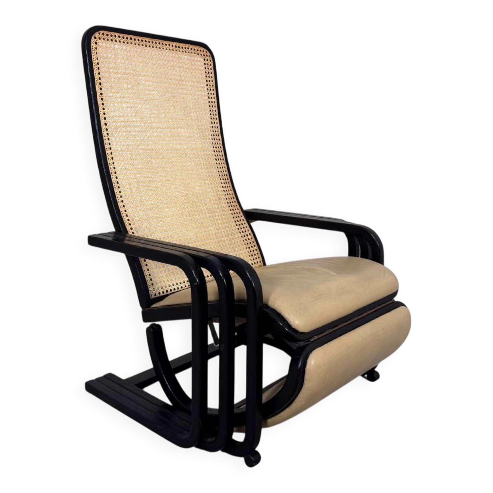 Rocking-chair viennois en bois courbé, cuir et cannage