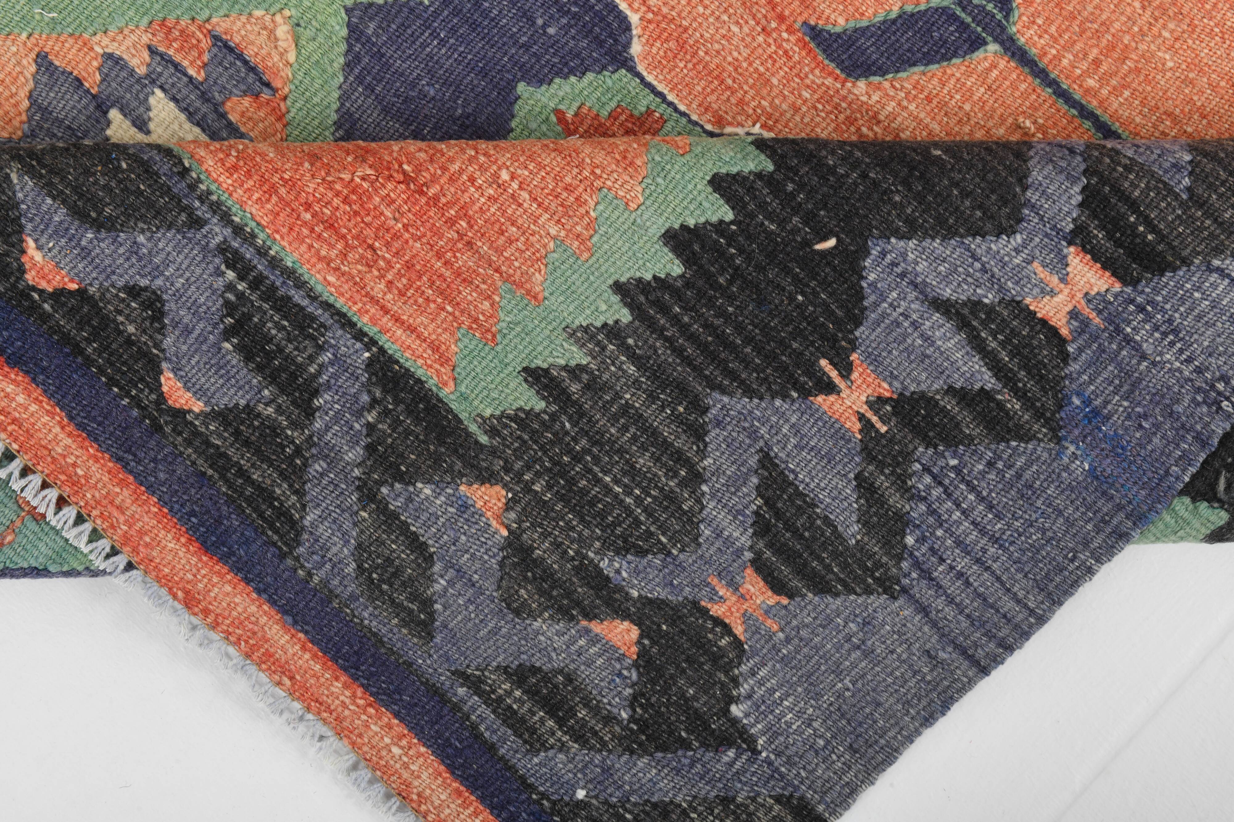 6x9 Red & Green Vintage Kilim Rug, 174x279Cm