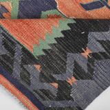 6x9 Red & Green Vintage Kilim Rug, 174x279Cm