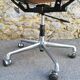 Soft pad E 217 chair de Charles & Ray Eames