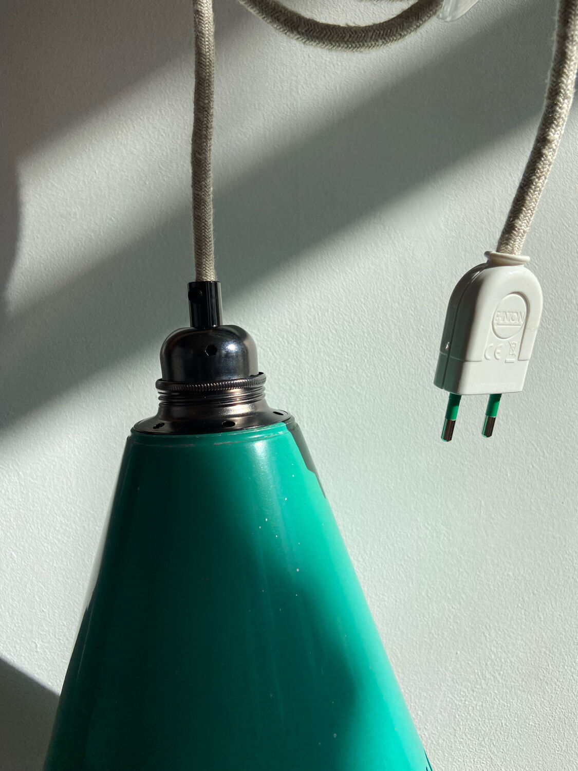 Vintage metal pendant light