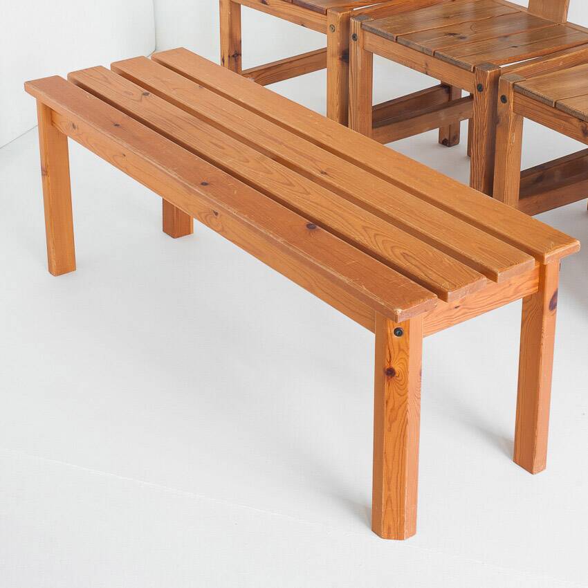 Set of four Scandinavian style chairs + bench. Pine wood. Produced by Sotka. Finland 70s