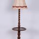 Lampe de sol Art Déco en chêne et textile, tchèque, années 1920.