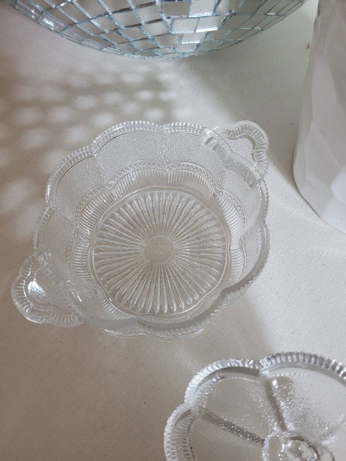 Boîte en verre moulé