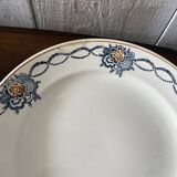 Set of 6 plates and 1 dish St Amand.