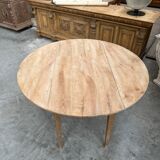 Round table in elm from the early 20th century.