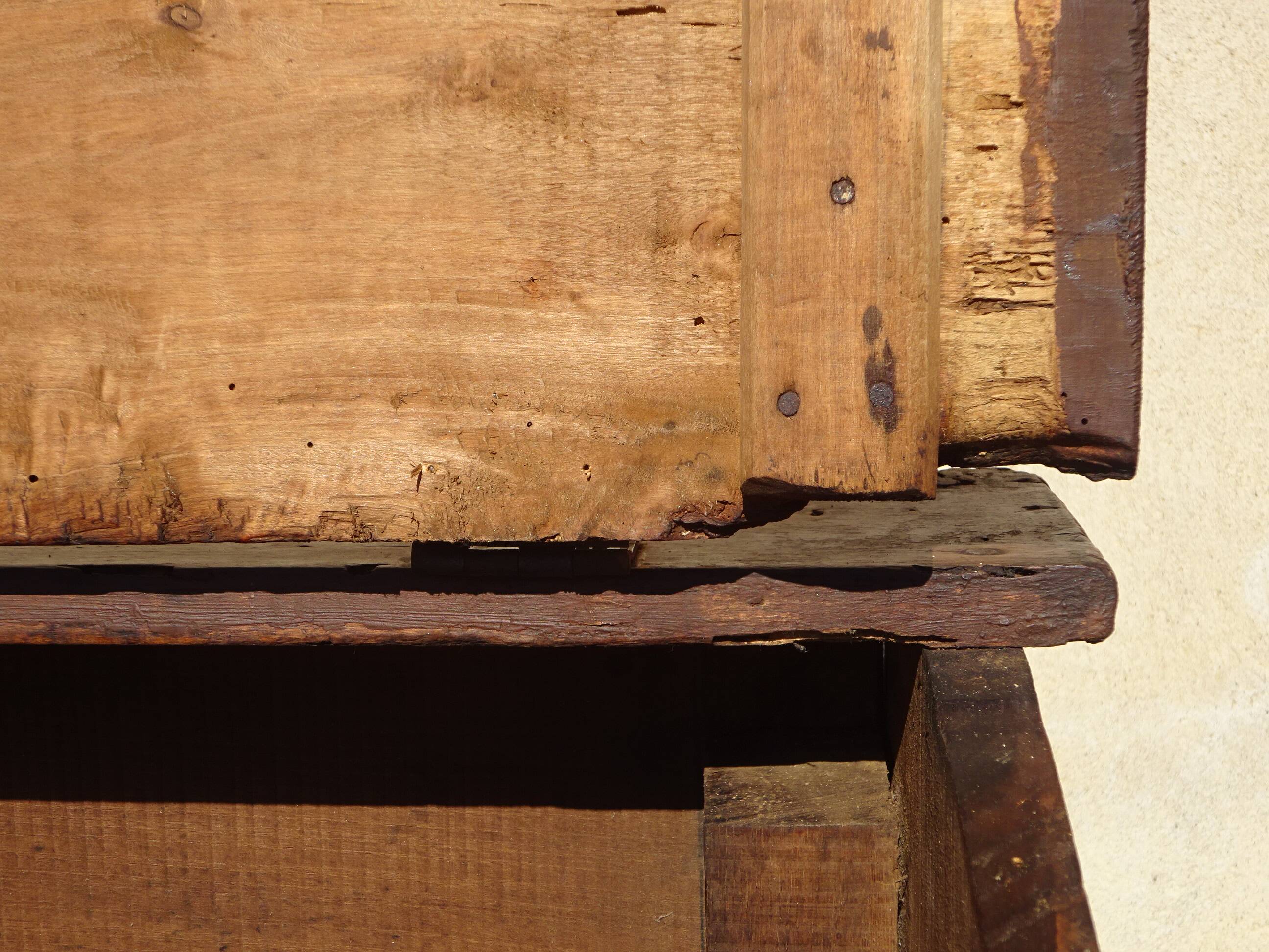 Old draining rack, chest, in solid oak