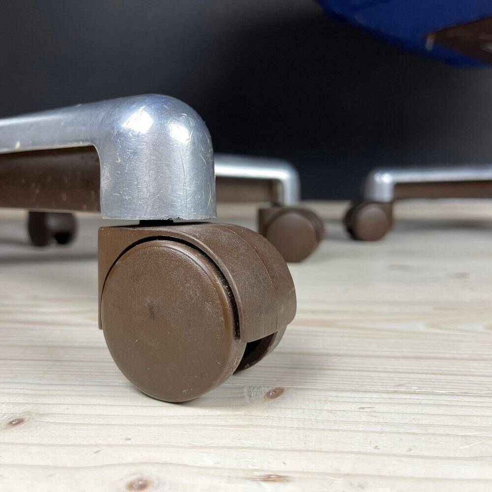 Set of mid-century office chairs by Stol Kamnik, Yugoslavia, 1980s Set of 2