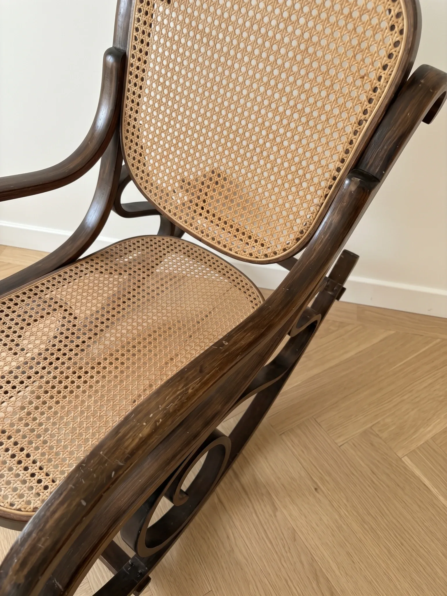 Thonet rocking chair in wood and cane