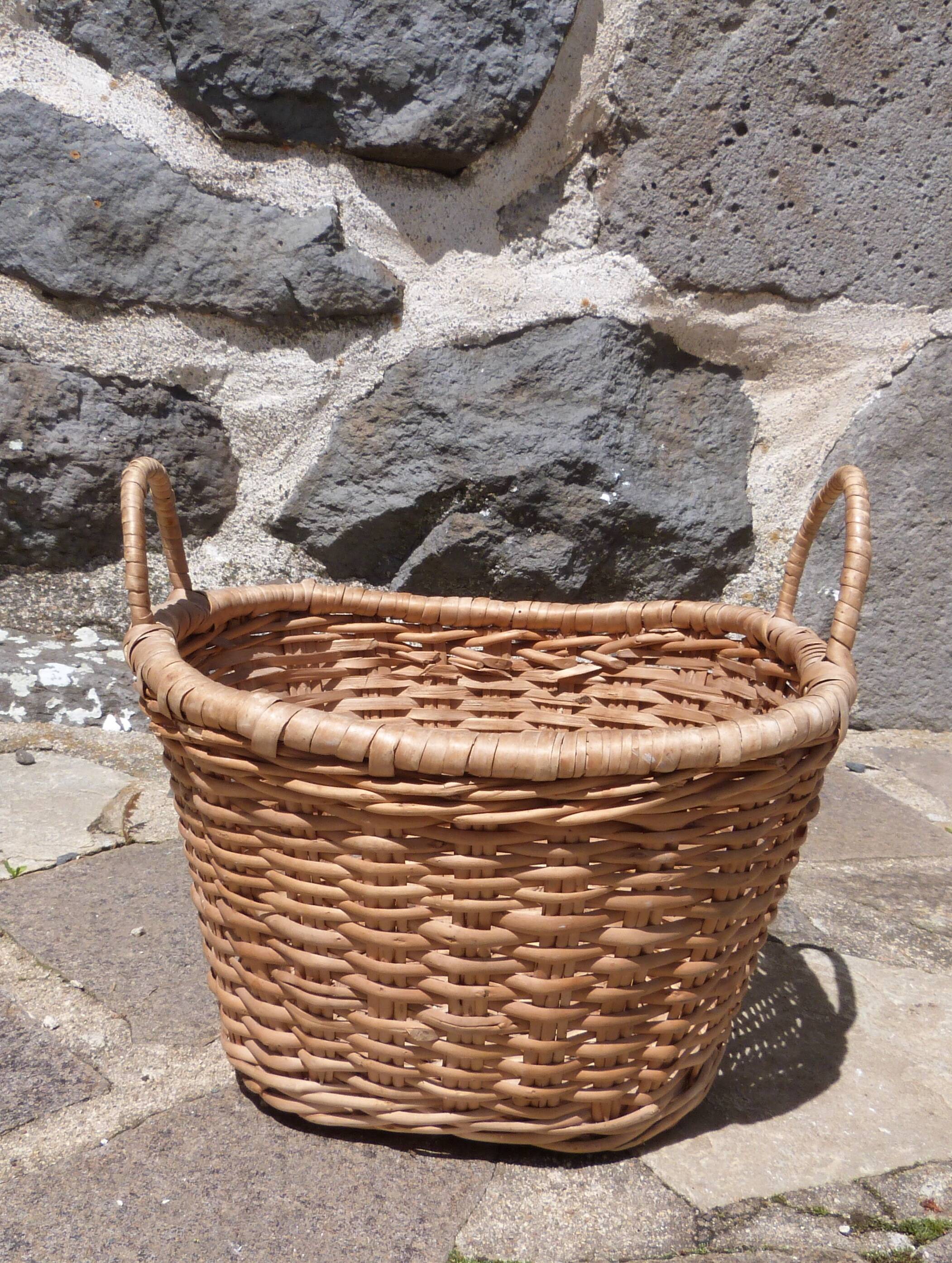 Small wicker basket with handles