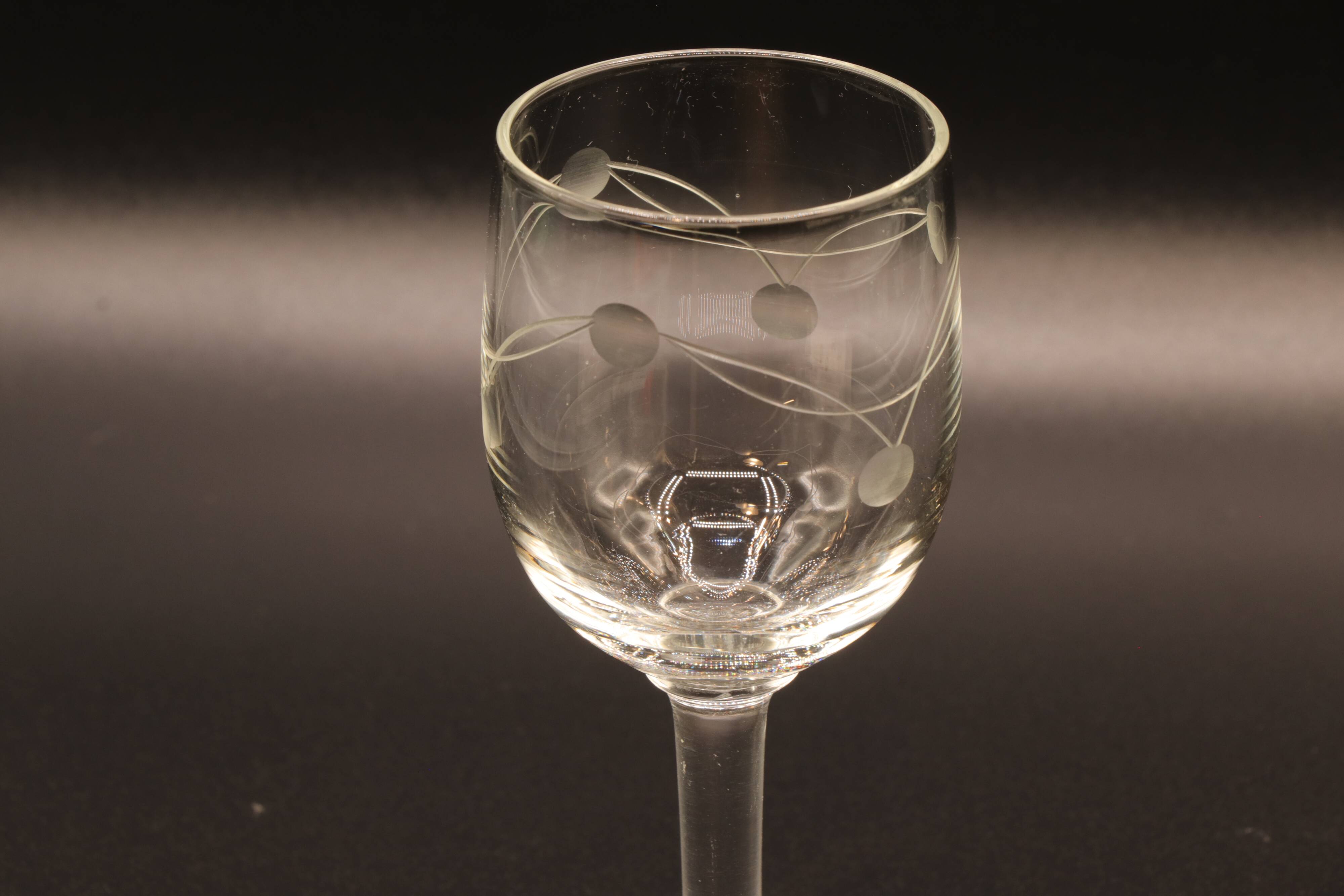 Set of 10 vintage liqueur glasses