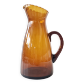 Carafe en verre ambré - col dentelle