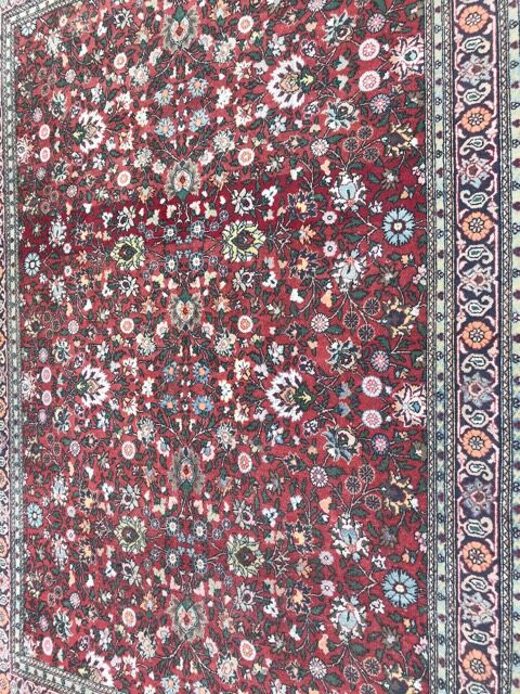 Vintage Turkish carpet Hereke end knoated hand 150x225 cm
