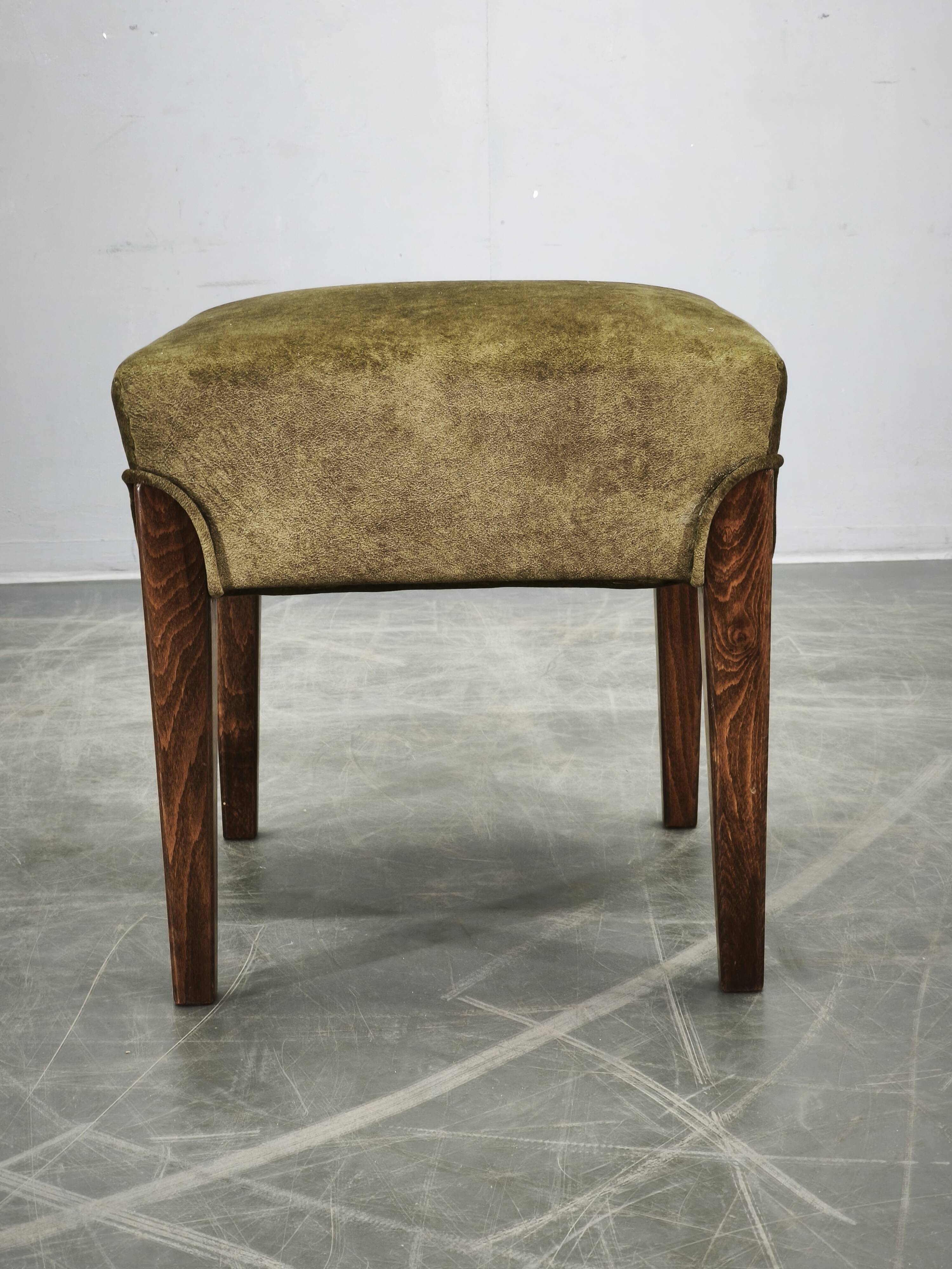 Art Deco Beech Wood Stool, Czechoslovakia, 1930s