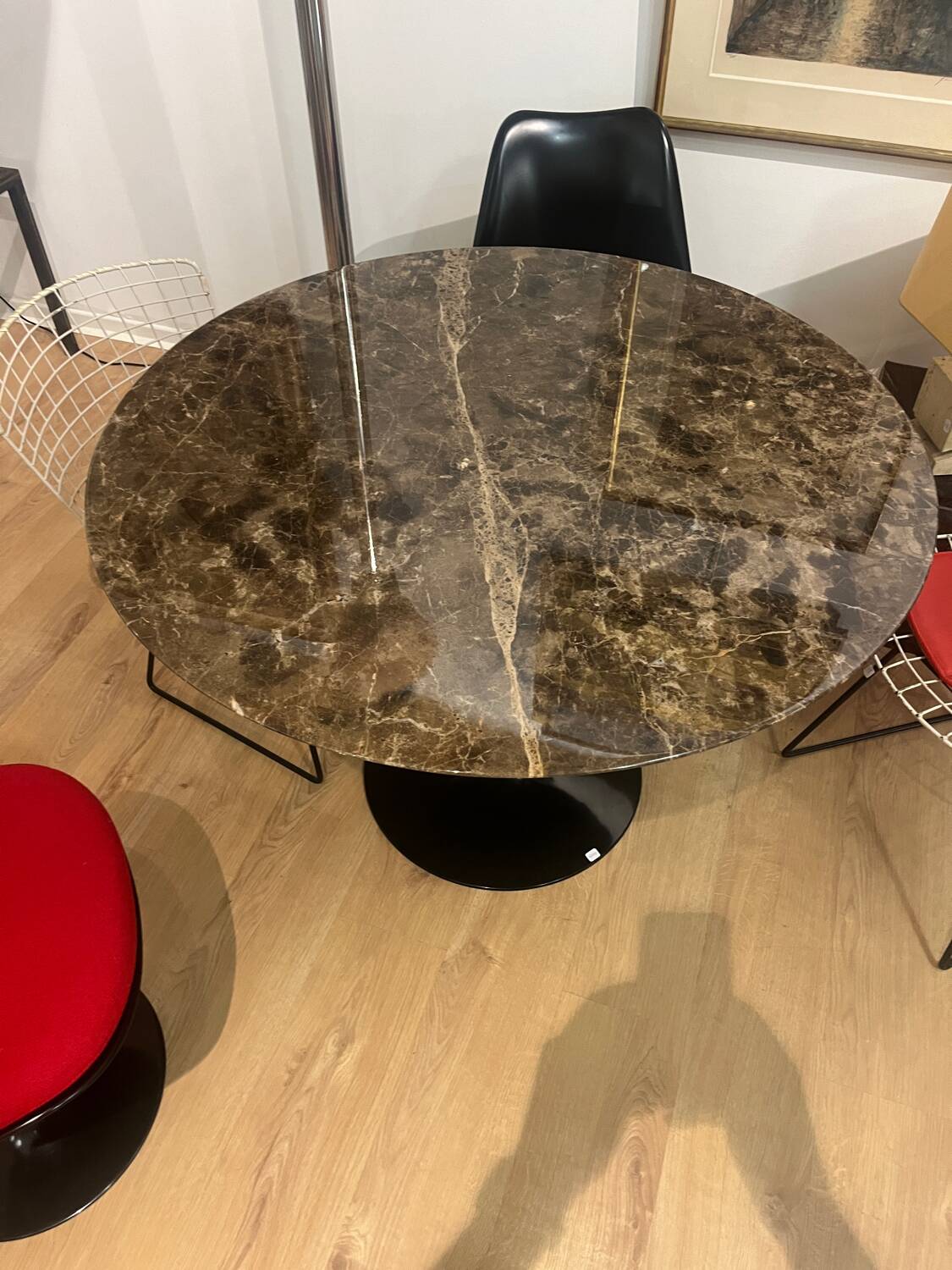 SAARINEN TABLE BROWN MARBLE EMPERADOR KNOLL