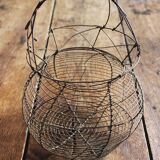 Wire basket salad eggs handle decorations