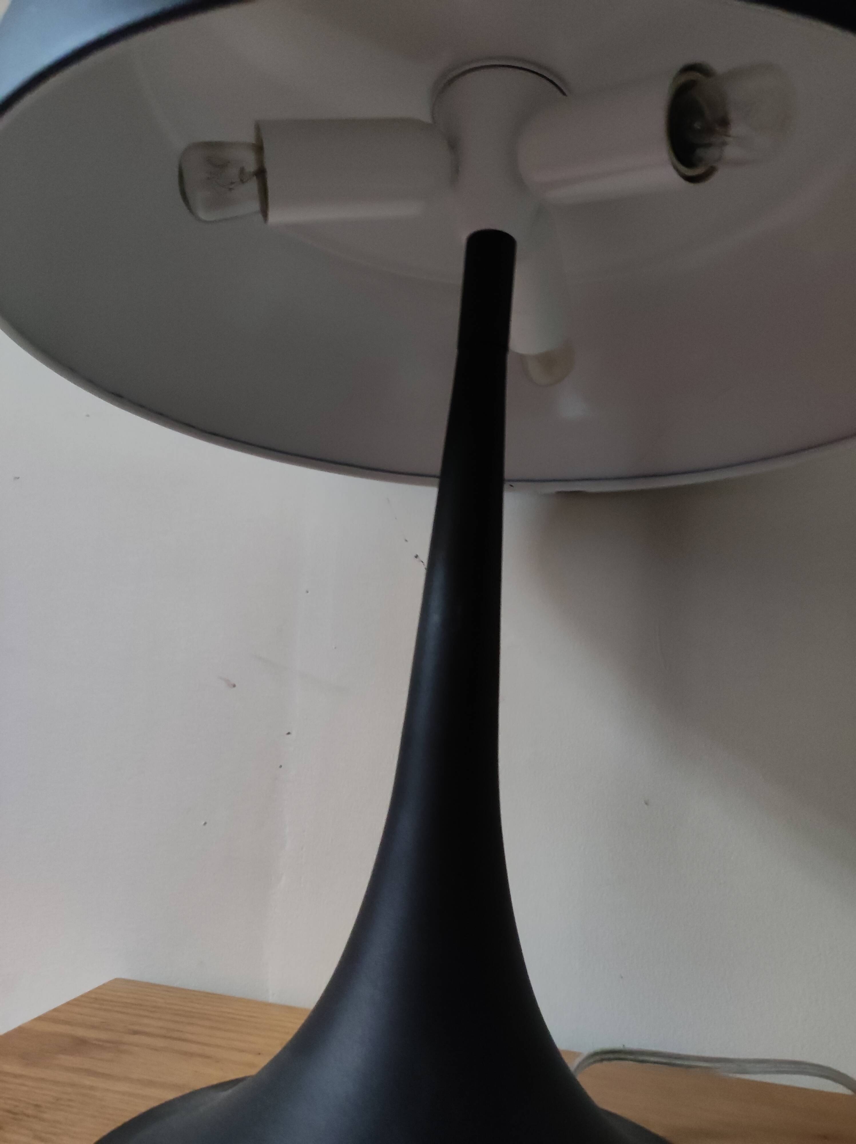 Lamp mushroom foot tulip metal black 3 fires