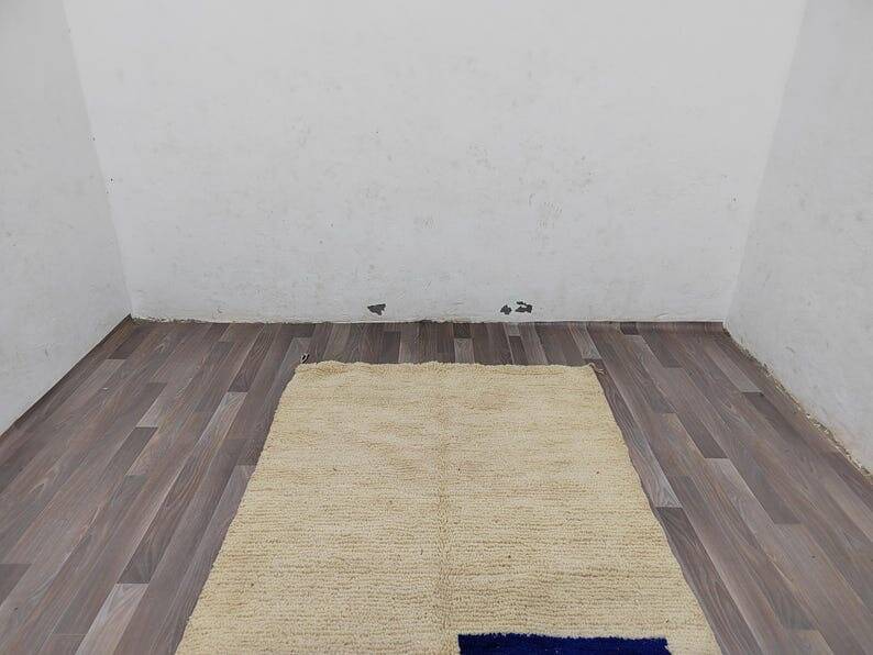 Authentic handwoven pure wool rug size 1.4/2.6 m
