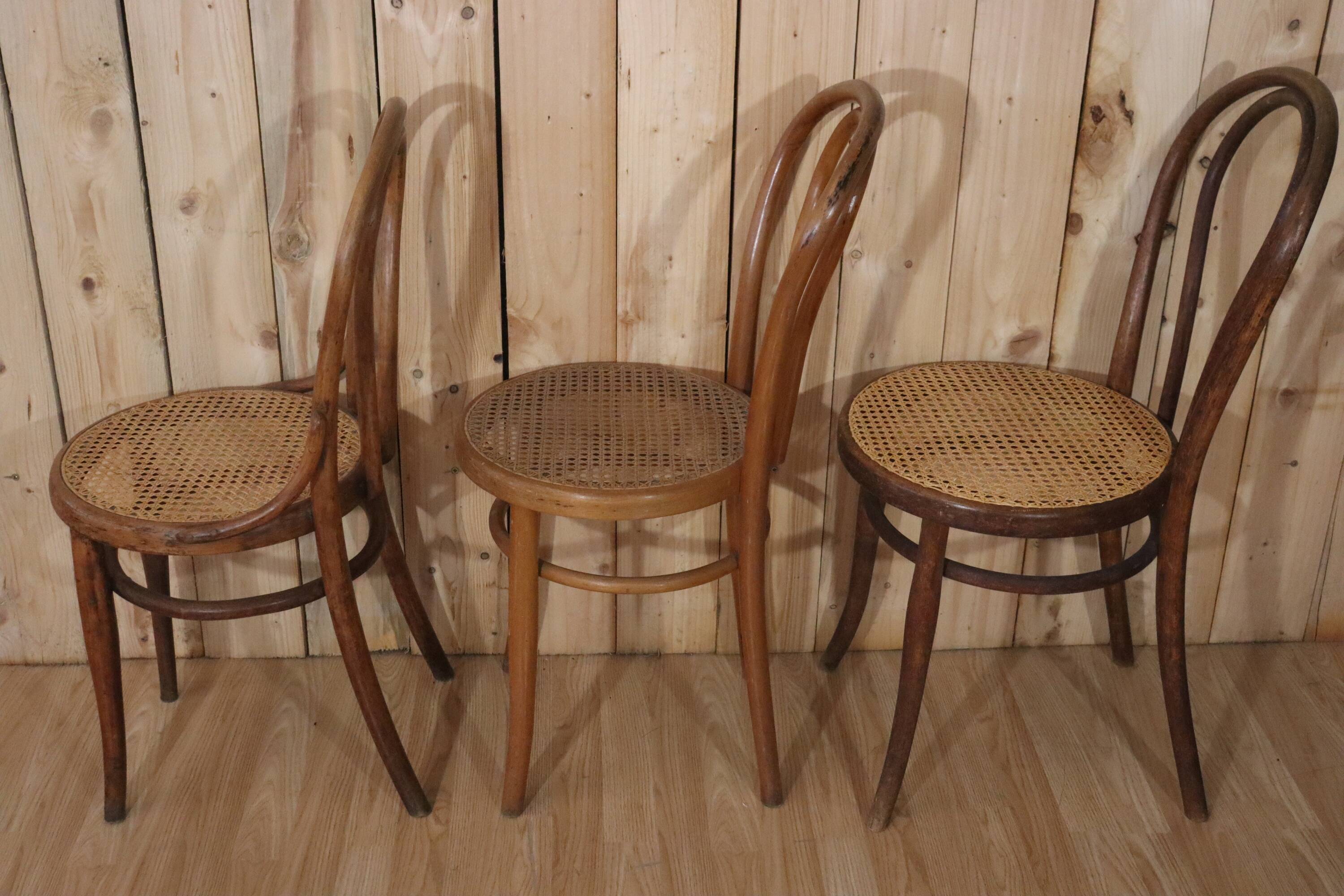 Series 6 bistro chairs model n°18 Thonet style