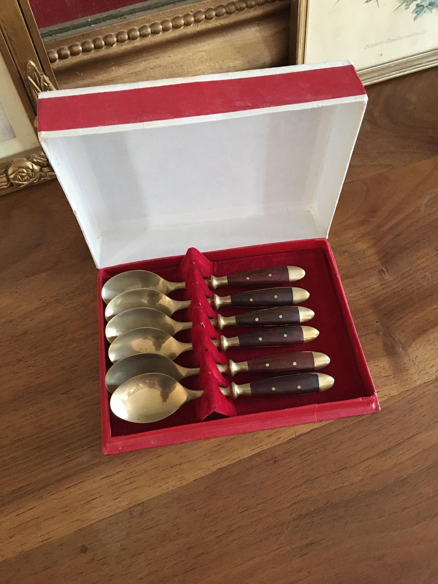 Mocha spoons made of brass and wood