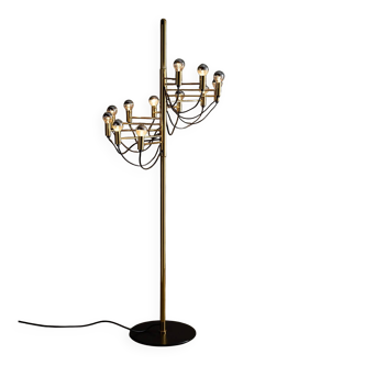 Large sculptural floor lamp executed in the style of Gino Sarfatti