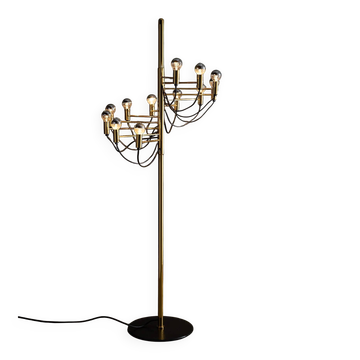 Large sculptural floor lamp executed in the style of Gino Sarfatti