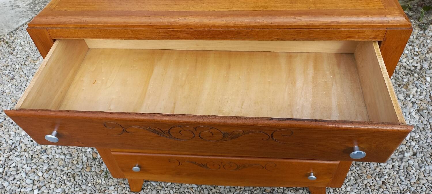 Vintage chest of drawers