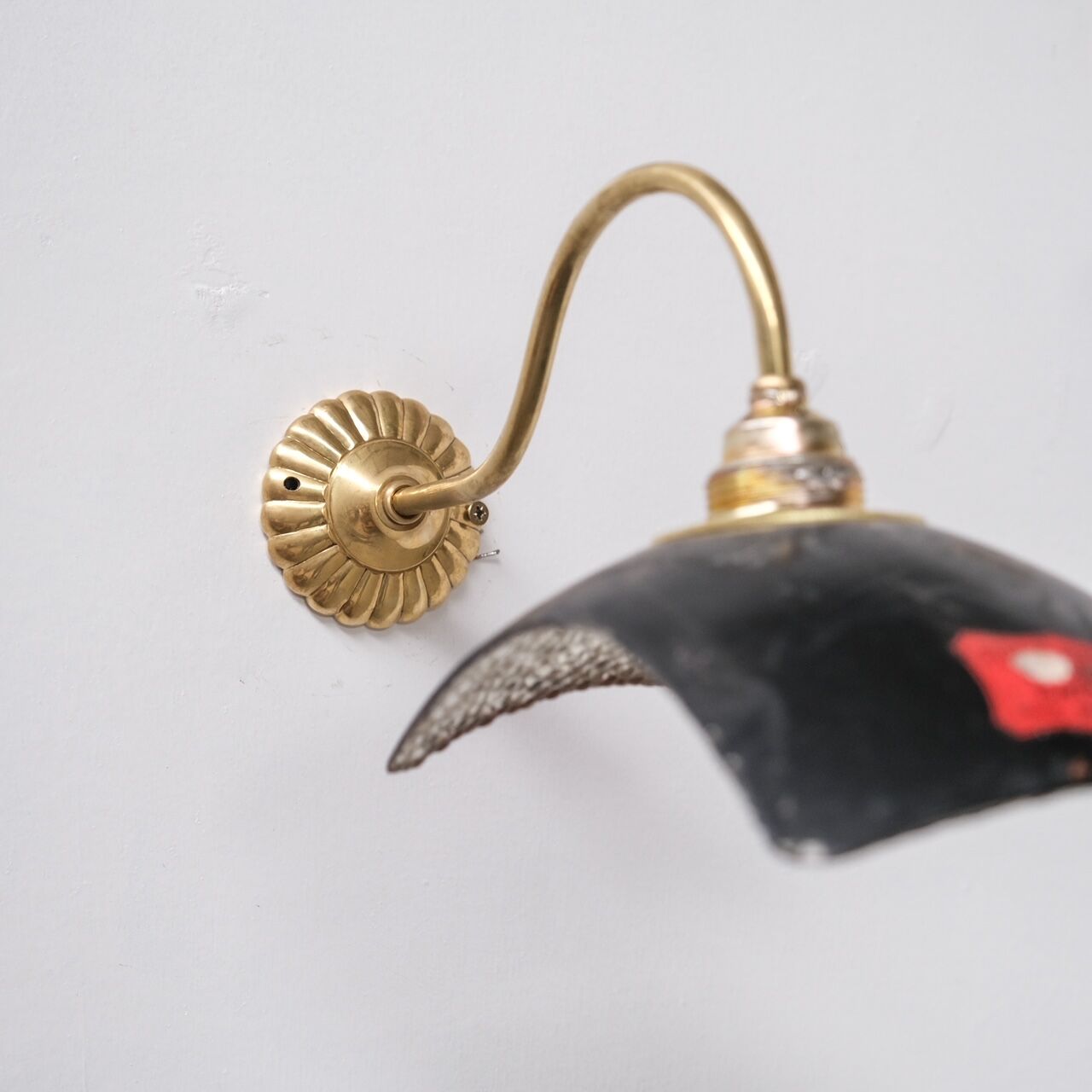 Mercury reflective glass and brass wall lights (35 available)