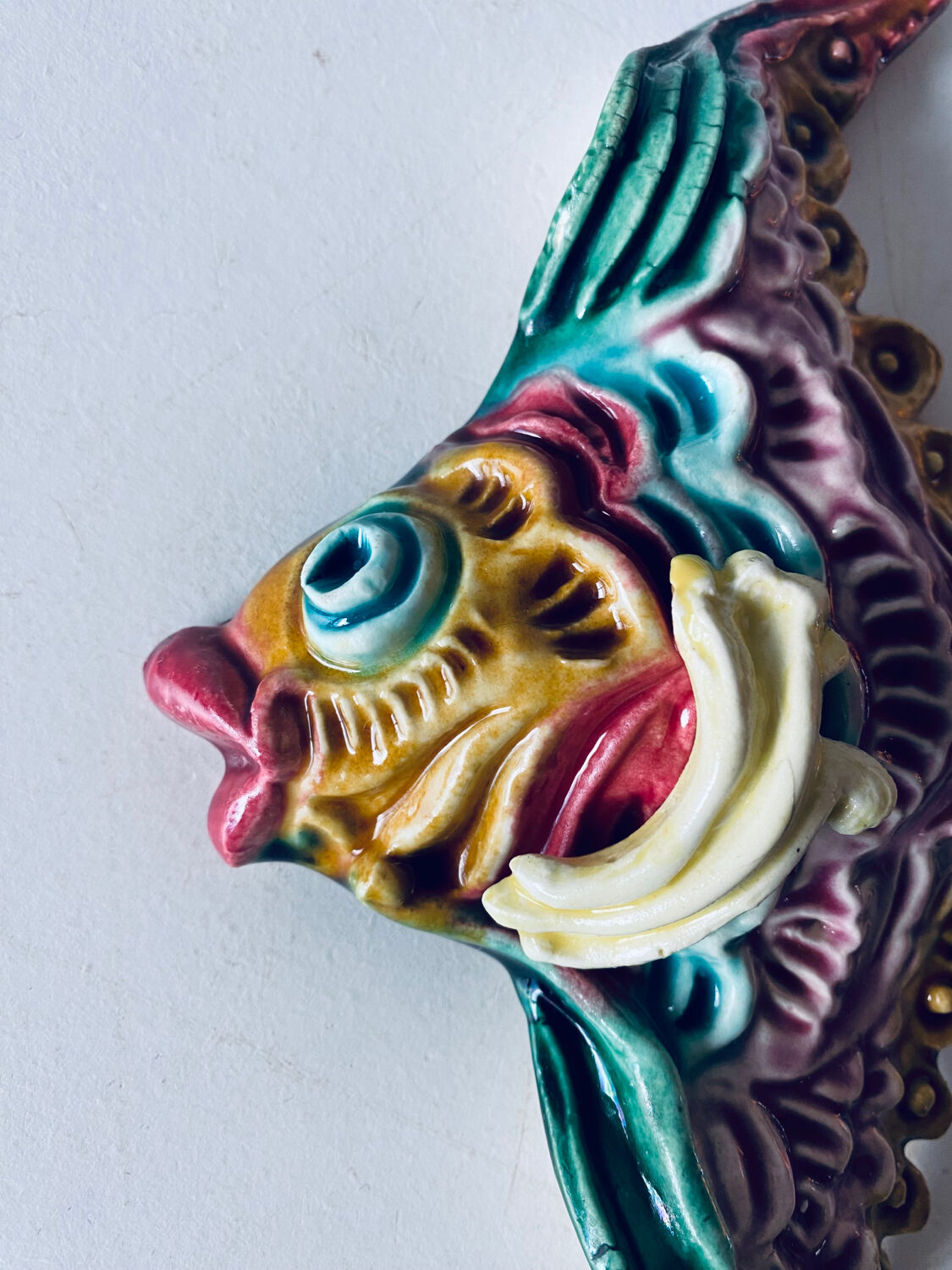 Décoration poisson mural en faïence