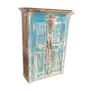 Armoire bleue ancienne