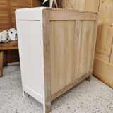 White parisian buffet