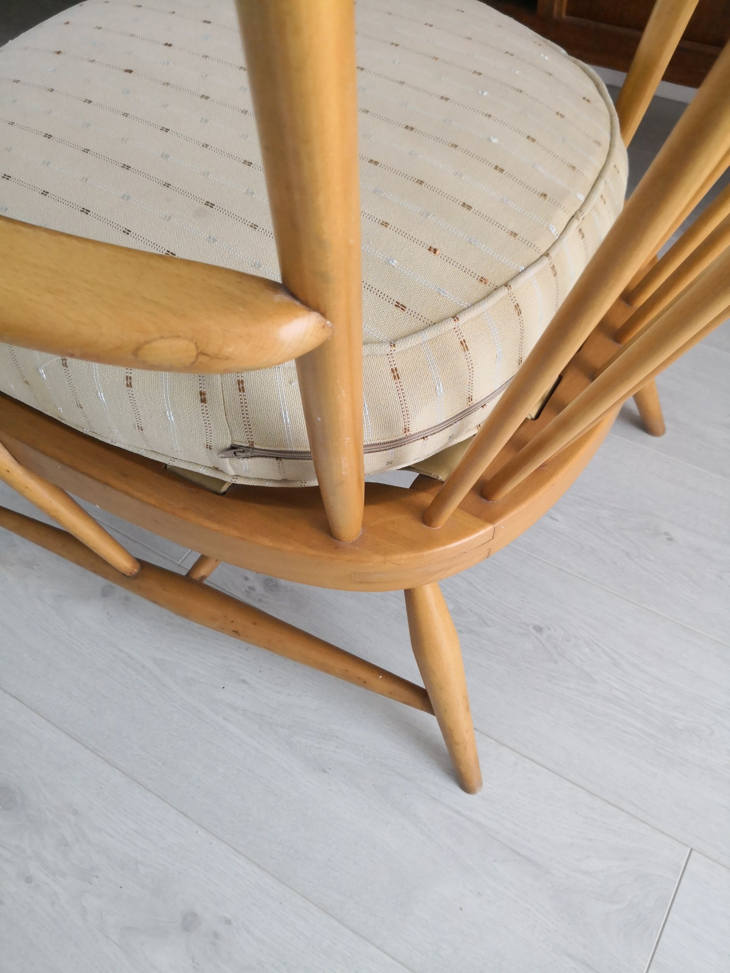 Armchair of the 60s/70s Ercol