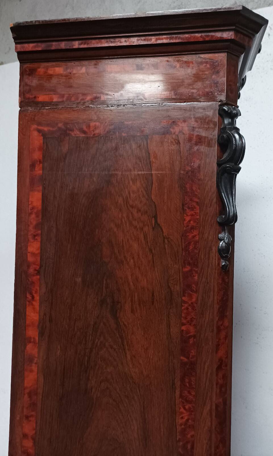 Library from the Napoleonic III era in thuya burl.