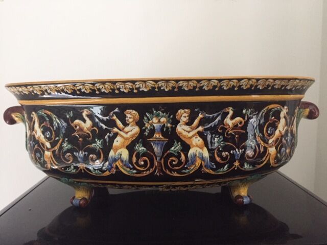 Garden on feet in Gien with Renaissance decorations