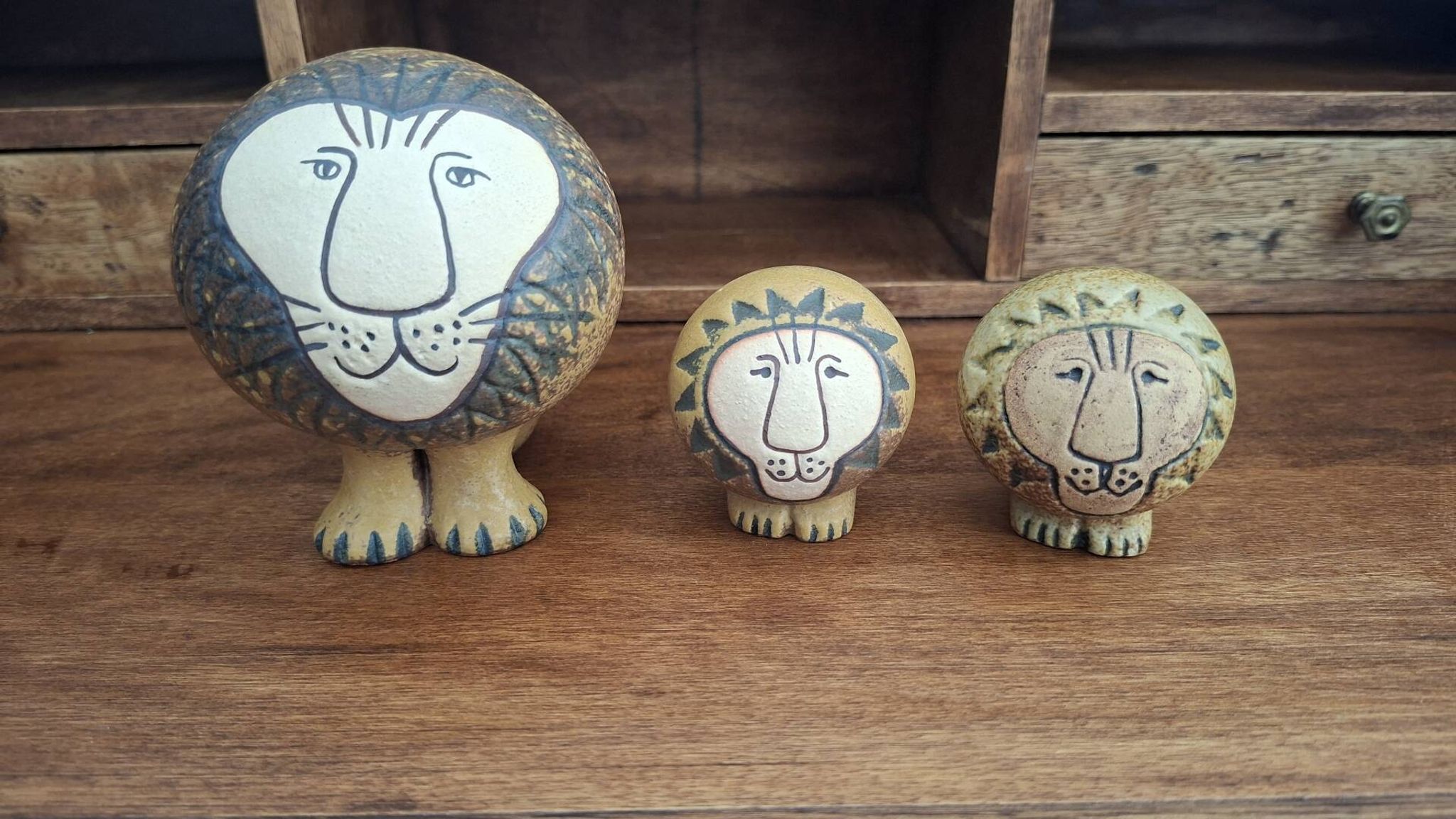 Set of 3 ceramic lions by Lisa Larson/Gustavsberg.