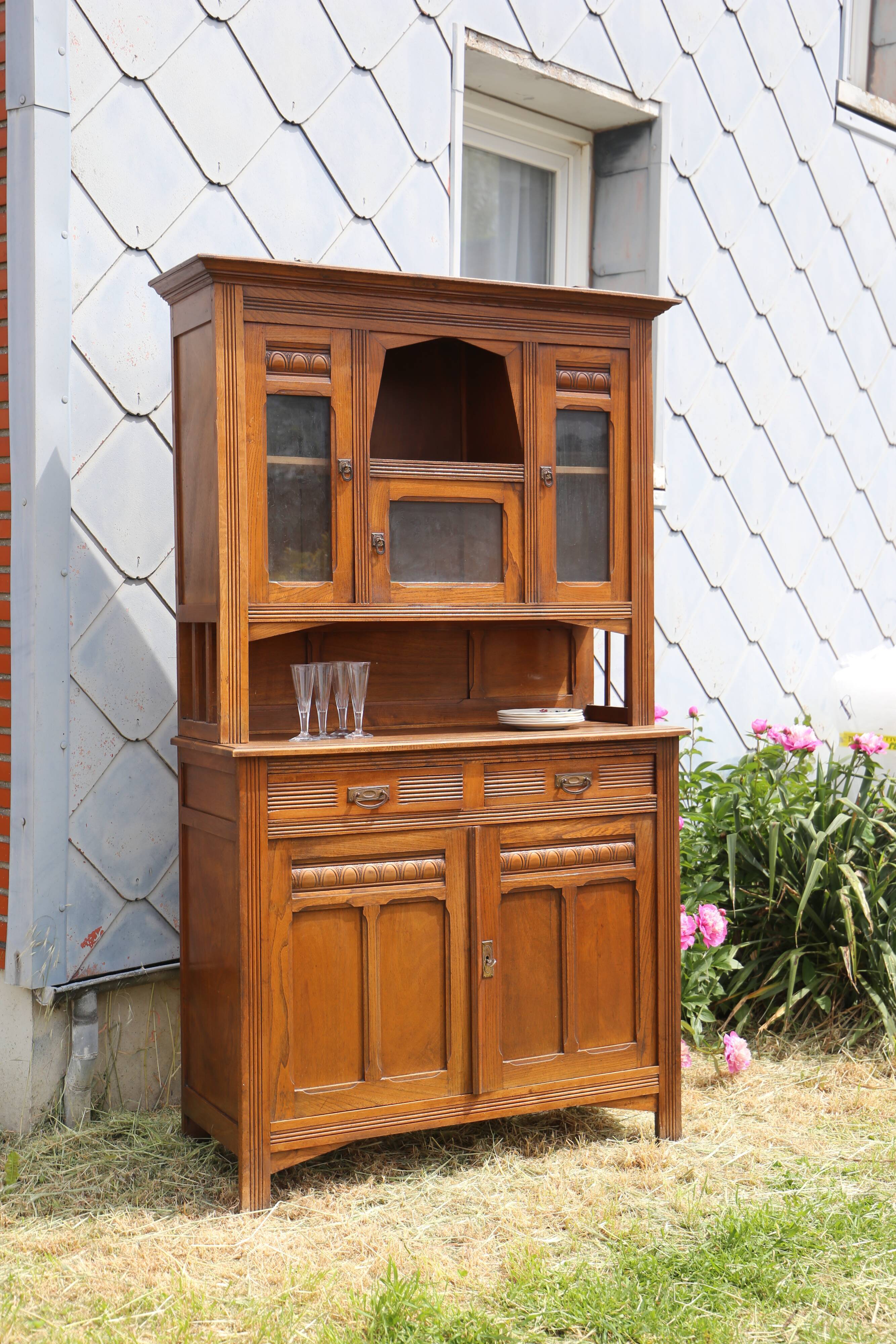 Vaisselier / buffet two body, vintage