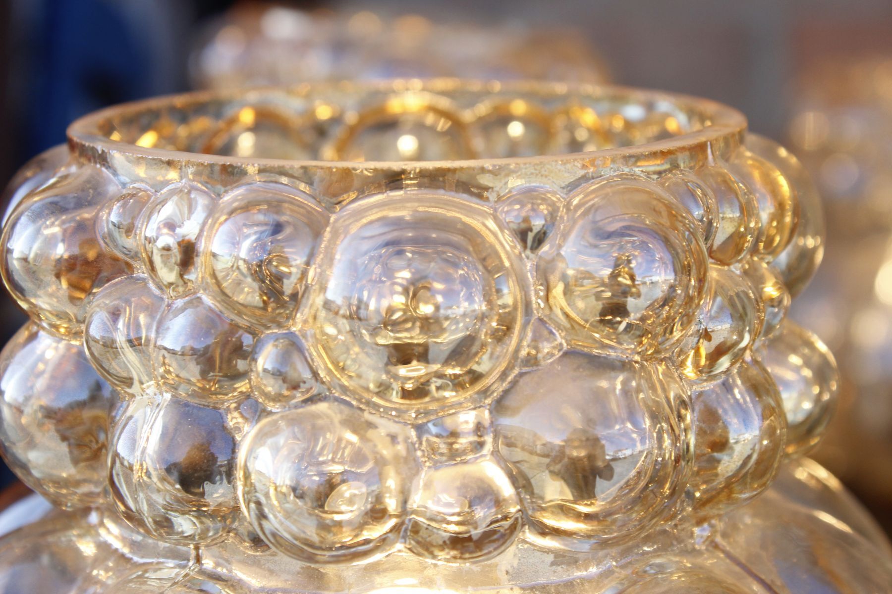 Mid-Century 6-light chandelier in Massive Brass - Iridescent Moulded Glass, Germany 1960s