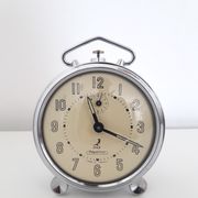 Old mechanical alarm clock jaz ruzic ''repetition'' chrome metal, 1965
