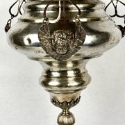 19th-century sanctuary chandelier in silver-plated brass, decorated with angels, 78 cm.