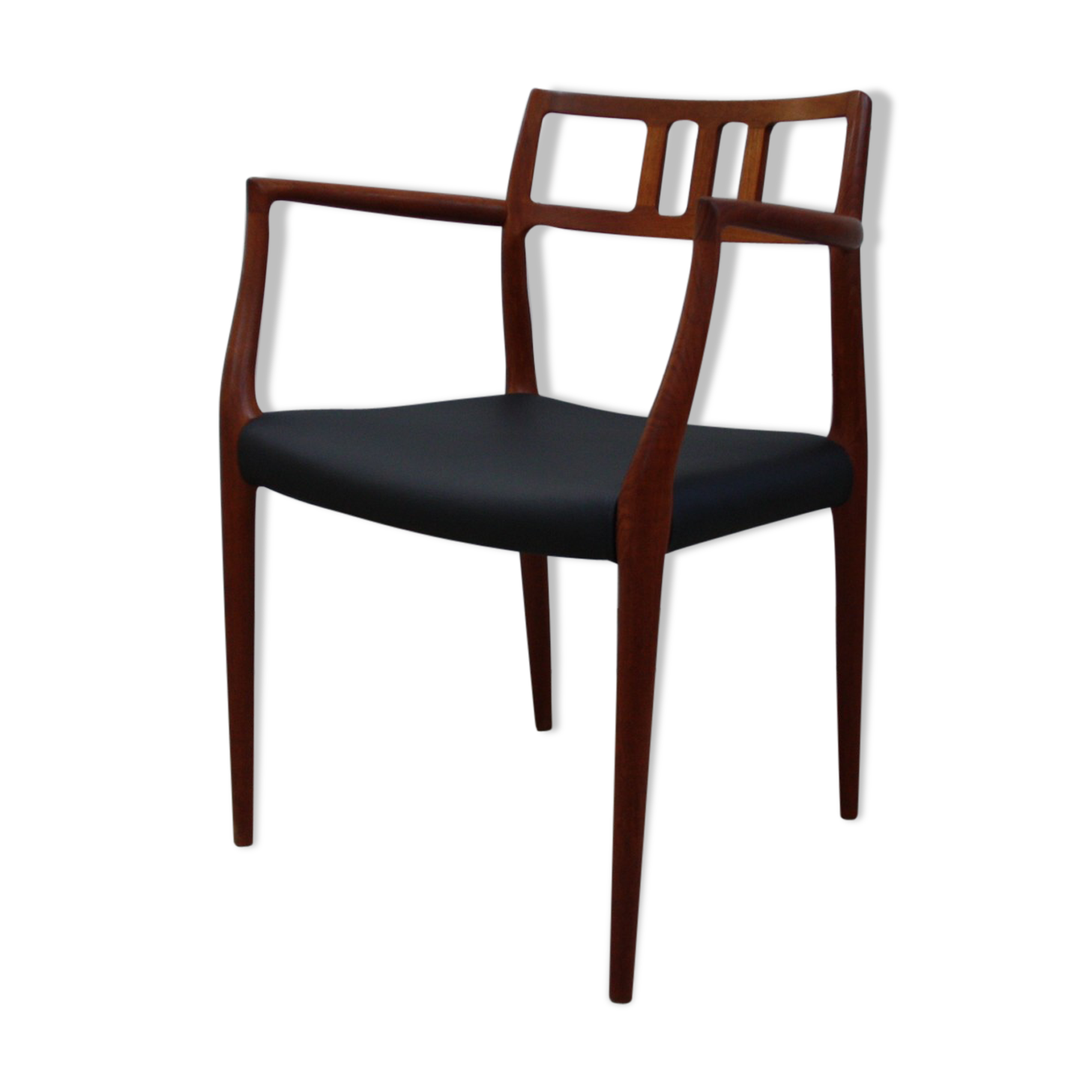 Vintage armchair in teak and black leather - Model 64 - Möller - Denmark '60's